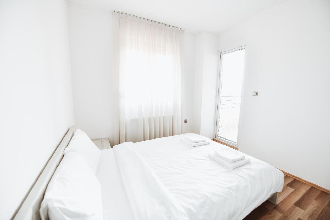 Exclusive 7- New Modern Cozy Apartment Kočani エクステリア 写真